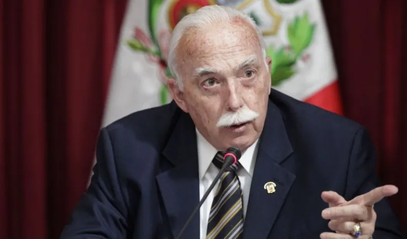 Gobierno nombra como embajador en Argentina a Carlos Tubino, excongresista y exvicealmirante de la Marina