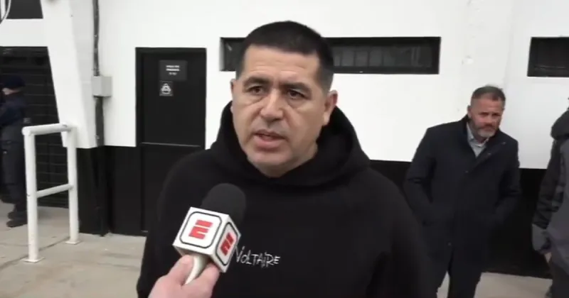 Riquelme habló del reclamo de Vélez y marcó la postura de Boca: "Los partidos se ganan dentro de la cancha"