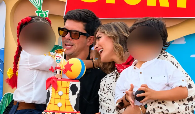 Mario Hart y Korina Rivadeneira reaparecen juntos tras fuertes acusaciones en el cumpleaños de su hija