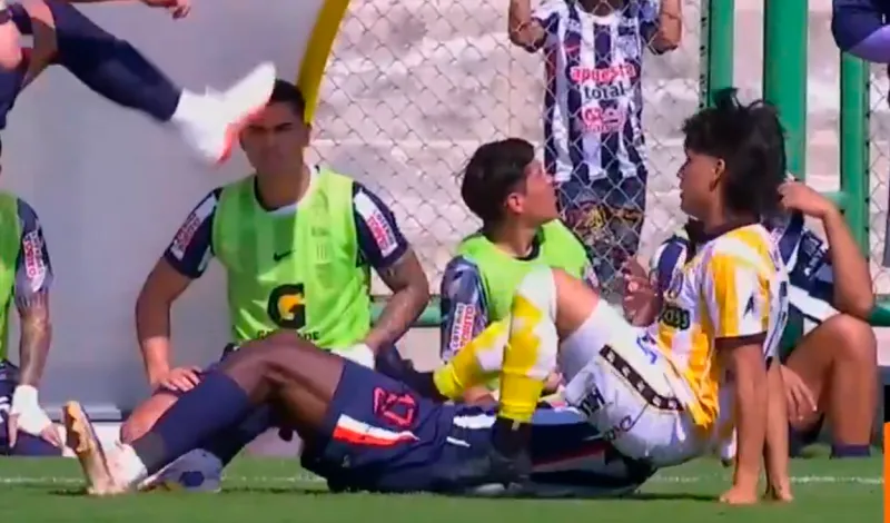 Conar revela audios de golpe contra Luis Advíncula en el Alianza Lima - Juan Pablo: "Roja no es, esta toma ayuda"