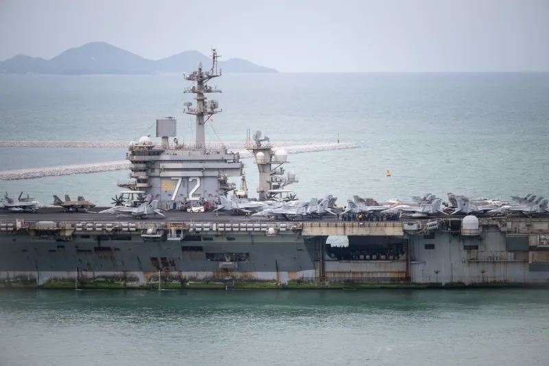Nueve meses en el mar a bordo del USS Abraham Lincoln: soledad, fatiga y orgullo