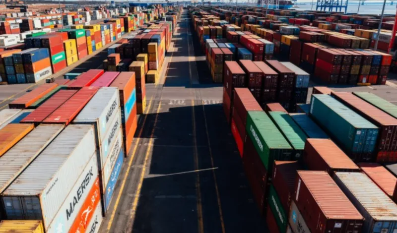 Exportaciones de Perú crecen 33%: cobre y oro explican gran parte del salto a US$63.521 millones