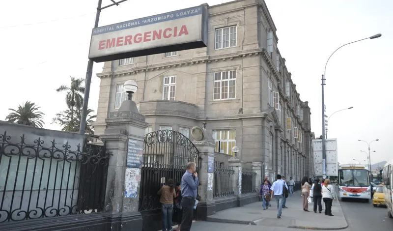 Una fuga de película: Preso fue trasladado a hospital y escapó por la puerta principal