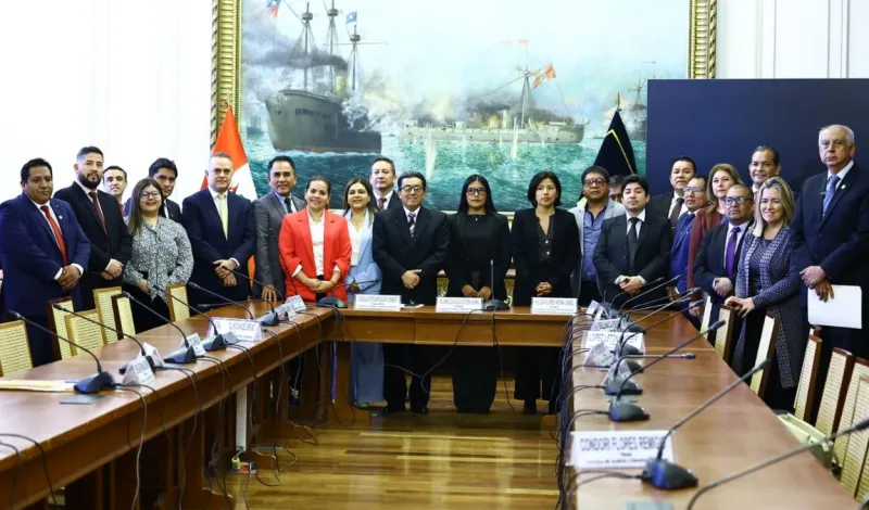 Comisión de Justicia y DD.HH. aprueba informe que rechaza darle facultades legislativas al Ejecutivo