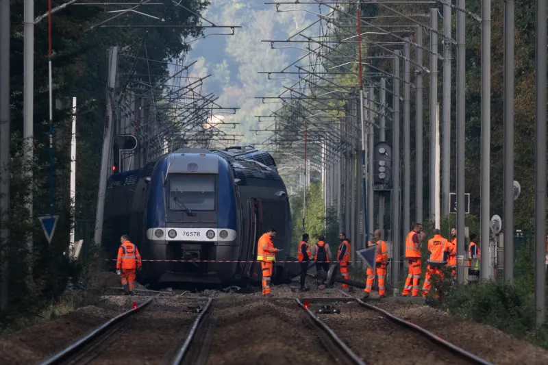 La Policía investiga como un acto deliberado el descarrilamiento del tren que ha dejado 44 heridos en el norte de Francia