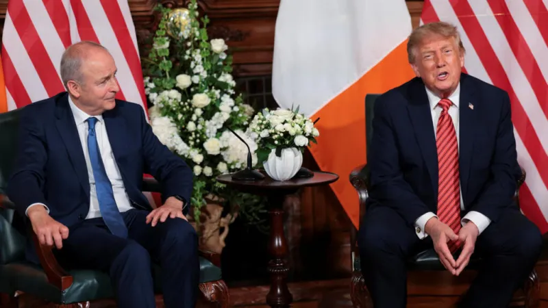 Entre la diplomacia y el golf, Trump afirma en Irlanda que una isla unificada "sería fantástica"