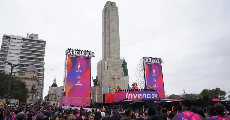 Los Juegos Suramericanos Santa Fe 2026 levantan el telón con una gran fiesta en el Monumento a la Bandera