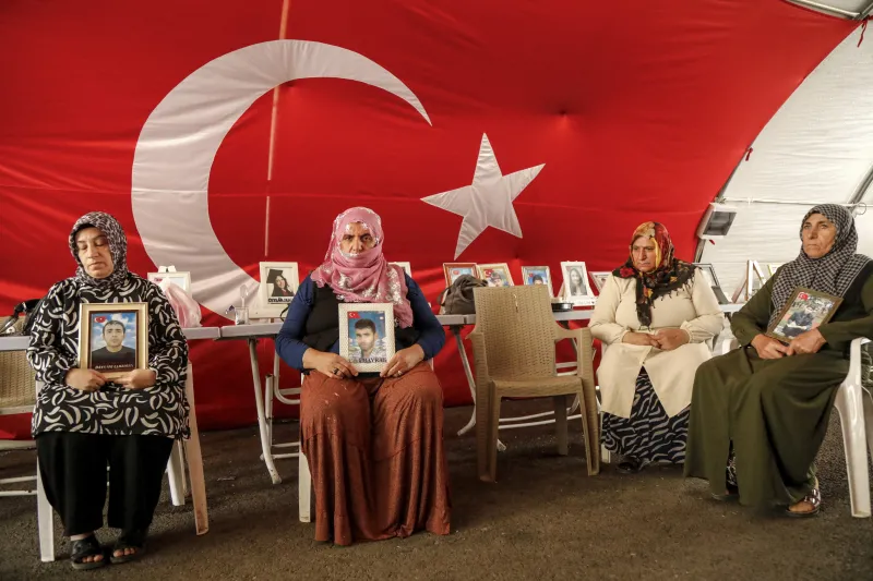Turquía da el mayor paso hacia el fin del conflicto con el PKK, pero el escepticismo persiste