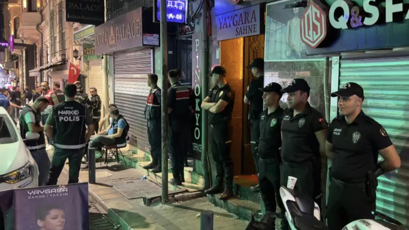 Turquía: más de 60 detenidos en redadas contra la comunidad LGBTIQ+ en bares y viviendas