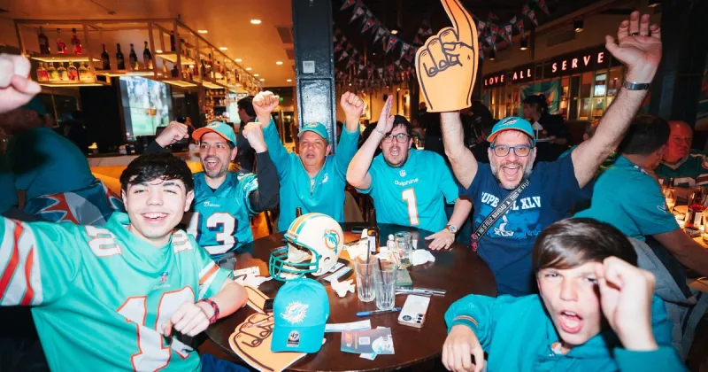 Los Miami Dolphins coparon Puerto Madero para reunir a sus fanáticos, con el sueño firme de recibir un partido de NFL en Argentina