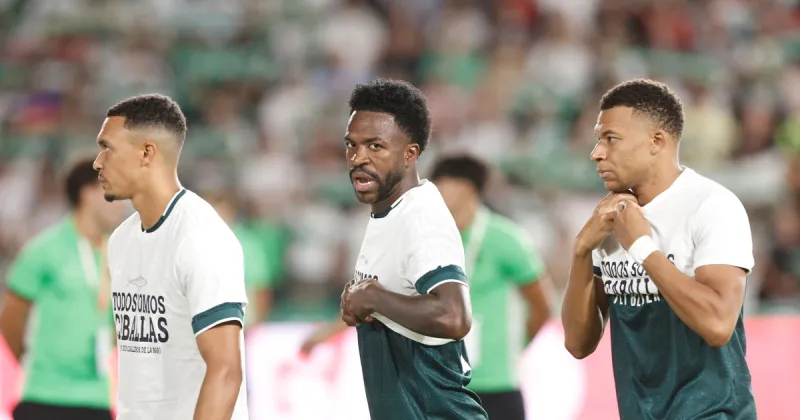 Polémica en España: Mbappé y Vinícius Jr. se negaron a mostrar sus camisetas por Ceuta y ahora piden silbarlos en todas las canchas